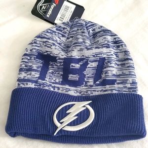 🌩NWT TampaBay Lightning beanie